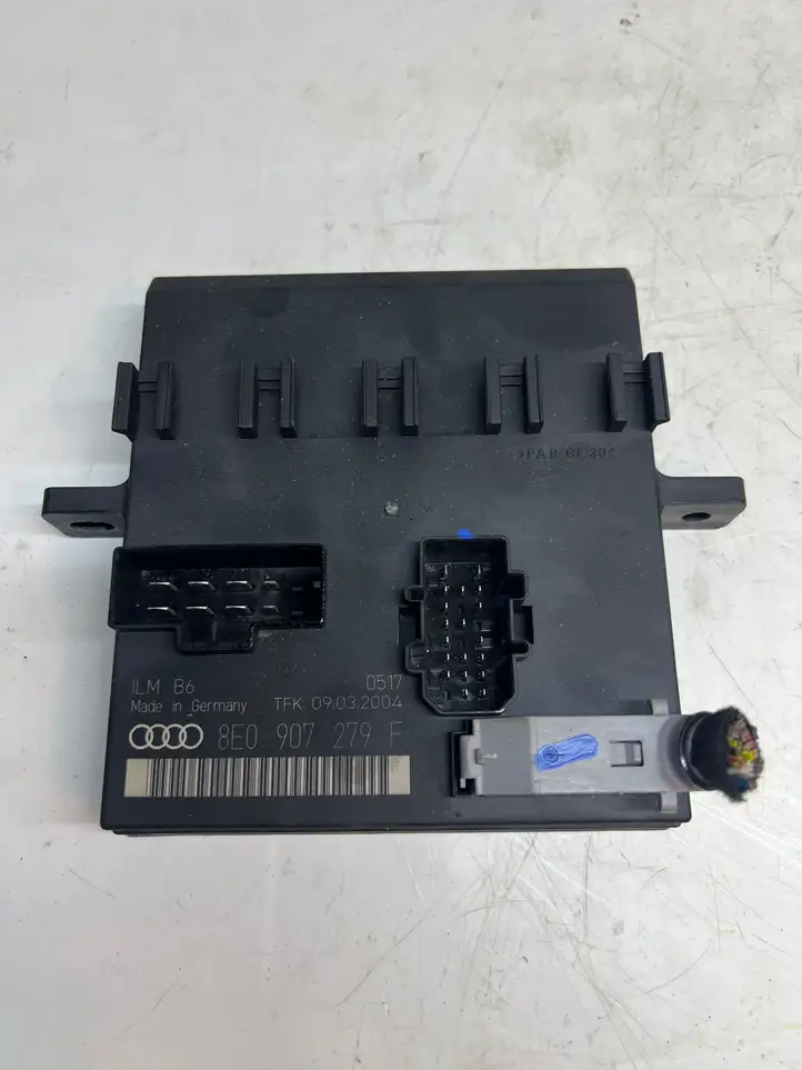 Audi A4 S4 B6 8E 8H (2000 - 2006) 8E0907279F Модуль комфорта — фото 1