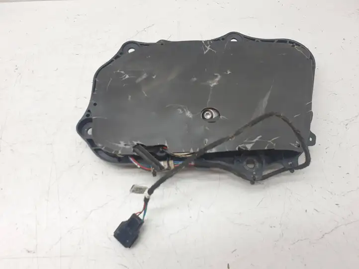 Tesla Model S (2012 - 2016) 100737200L Наружная ручка двери — фото 3