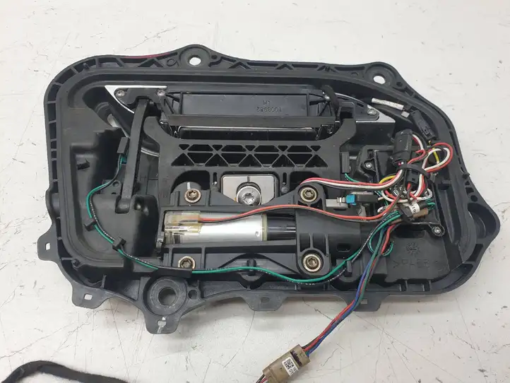 Tesla Model S (2012 - 2016) 100737300L Наружная ручка двери — фото 2