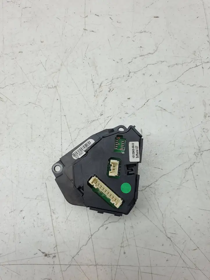 Tesla Model S (2012 - 2016) 101324200D Кнопки на рулевом колесе — фото 2