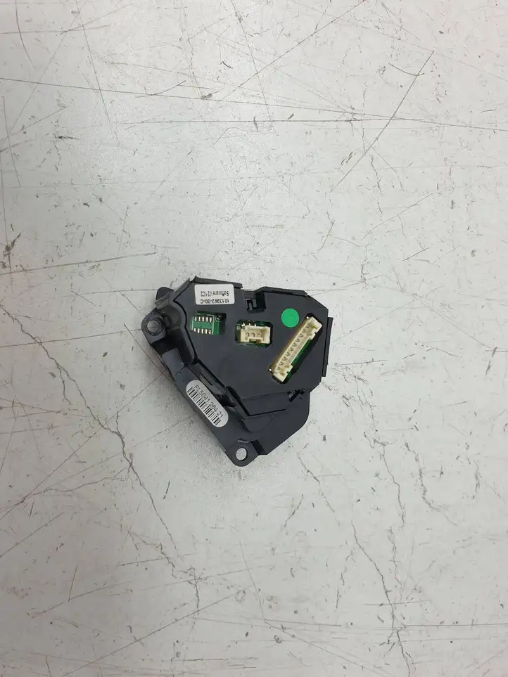 Tesla Model S (2012 - 2016) 101324200C Кнопки на рулевом колесе — фото 2