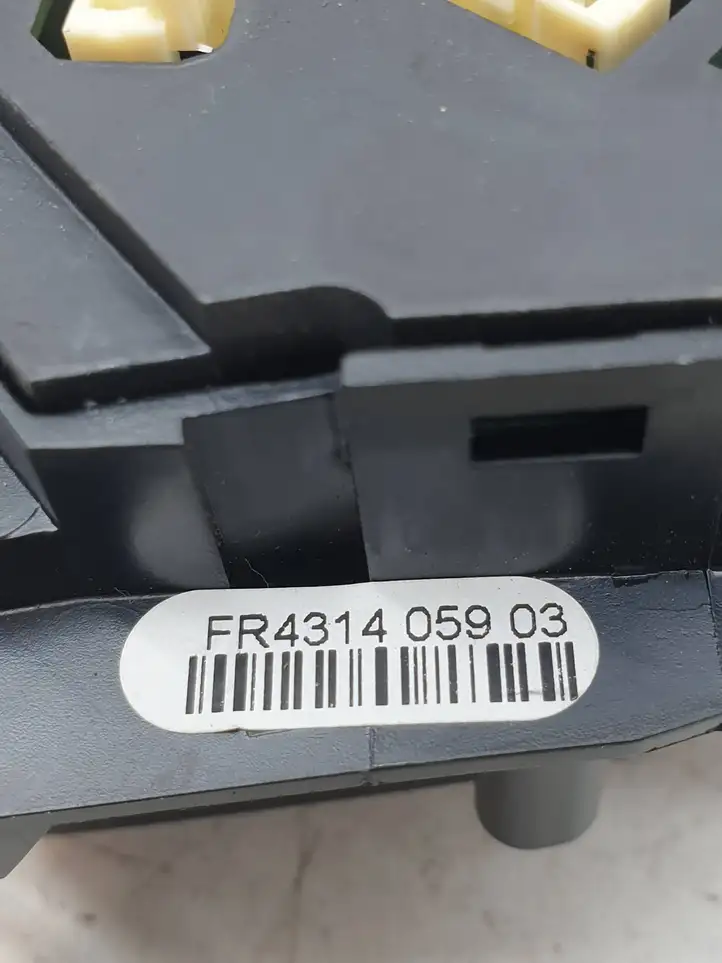 Tesla Model S (2012 - 2016) FR431405903 Кнопки на рулевом колесе — фото 3