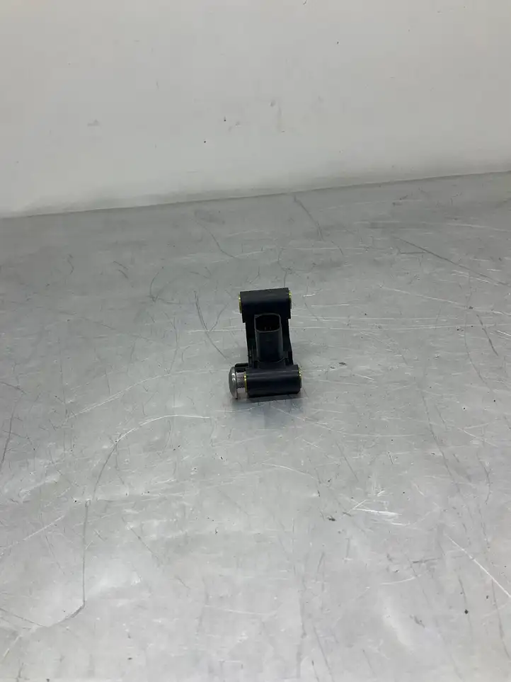 BMW 5 E60 E61 (2004 - 2010) 6977398 Датчик удара SRS — фото 3
