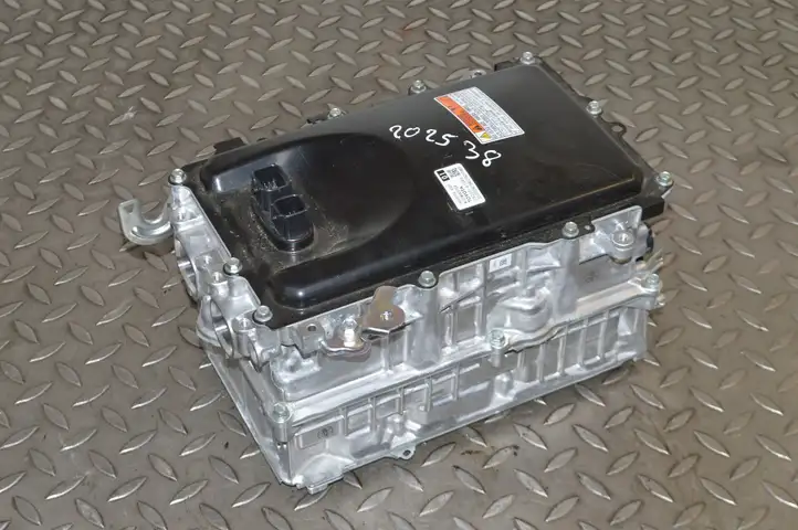 Toyota Corolla E210 E21 (2018 - ) G920047360 Инвертор напряжения — фото 1