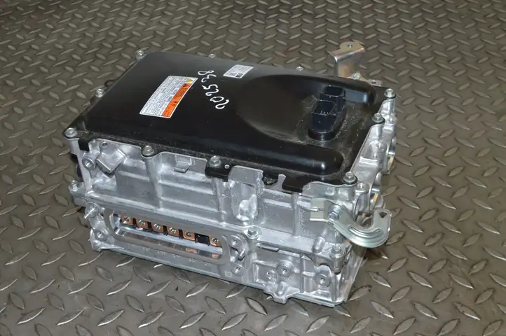 Toyota Corolla E210 E21 (2018 - ) G920047360 Инвертор напряжения — фото 2
