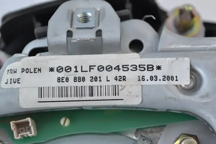 Audi A4 S4 B6 8E 8H (2000 - 2006) Подушка безопасности руля — фото 3
