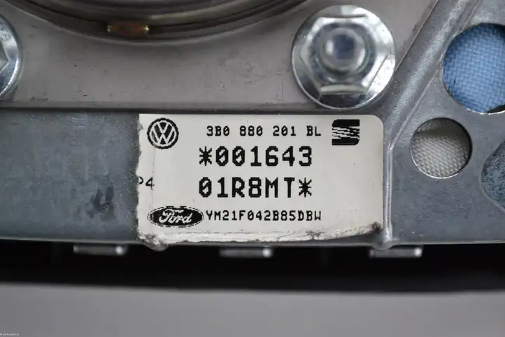Volkswagen Sharan (2003 - 2010) 3B0880201BL Подушка безопасности руля — фото 3
