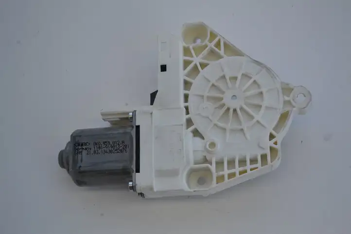Audi A4 S4 B8 8K (2007 - 2011) 8K0959812A Стеклоподъемник задней двери — фото 2