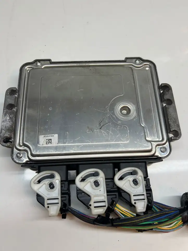 Ford S-MAX (2006 - 2010) 8M5112A650MD Блок управления двигателем (ЭБУ) — фото 1