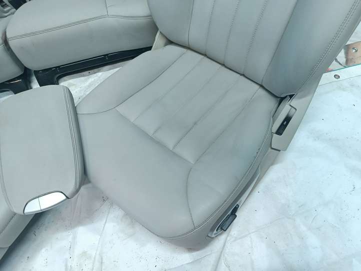 Mercedes-Benz ML W164 (2005 - 2011)   Комплект отделки дверей