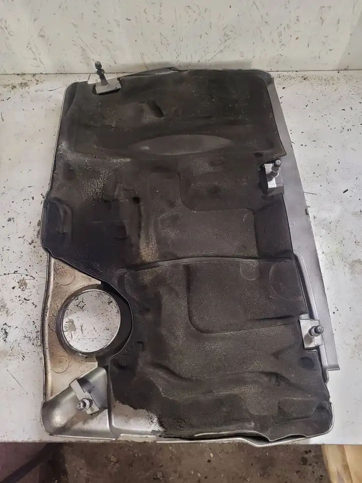 Renault Laguna II (2005 - 2007) 8200413533 Крышка двигателя декоративная — фото 2