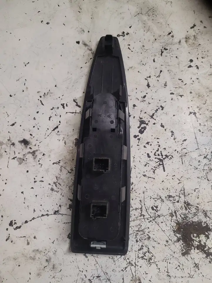 Citroen C6 (2005 - 2012) 96519384ZD Кнопка стеклоподъемников — фото 2