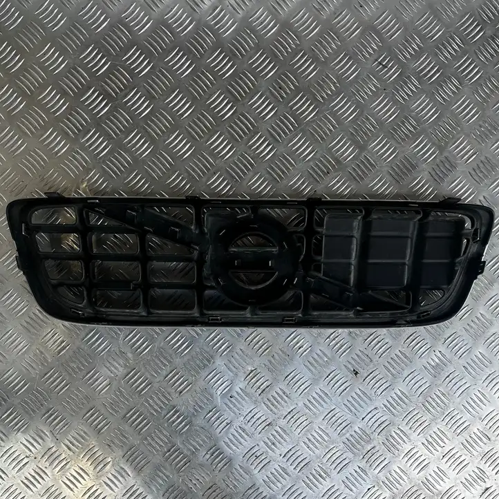 Volvo V70 (2007 - 2013) 31283896 Верхняя решетка радиатора — фото 2