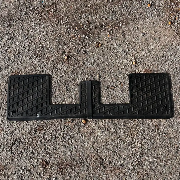 Volvo XC90 (2002 - 2006) 08622903 Коврик для третьего ряда — фото 1
