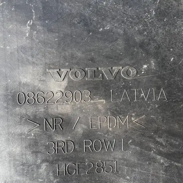 Volvo XC90 (2002 - 2006) 08622903 Коврик для третьего ряда — фото 3