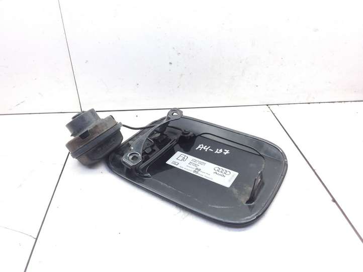 Audi A4 (2004 - 2009)  8E0010184Q Отделка у крышки топливного бака