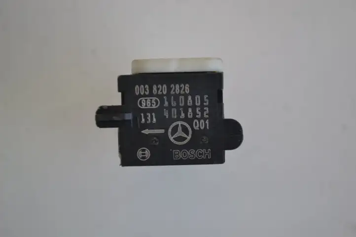 Audi A6 S6 C6 4F (2008 - 2011) 0038202826401852 Датчик удара SRS — фото 4