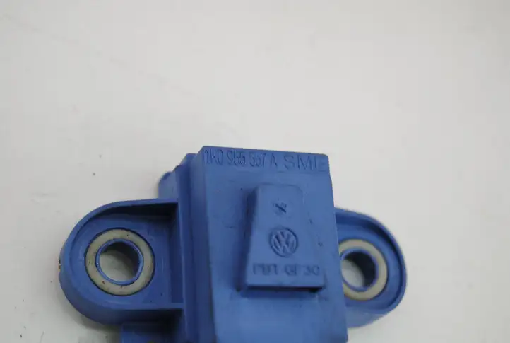 Volkswagen Jetta V (2005 - 2010) 1K0955557A Датчик удара SRS — фото 3