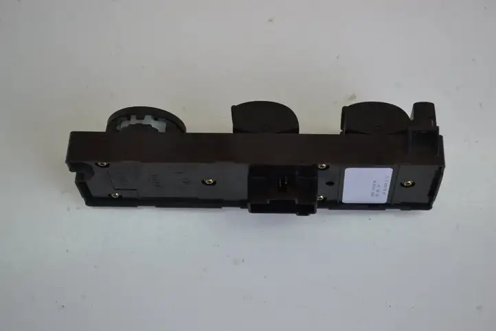 Ford C-MAX I (2003 - 2007) 3M5T148132AF Кнопка стеклоподъемников — фото 2