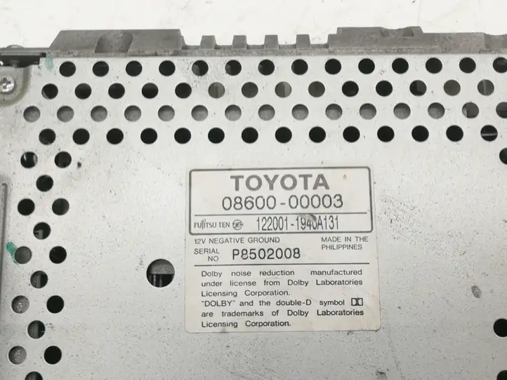 Toyota Avensis Verso (2001 - 2004) 0860000003 Магнитола / мультимедийная система — фото 2