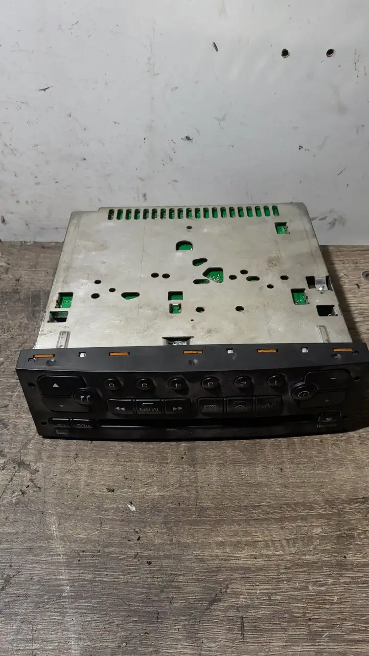 Citroen Xsara Picasso (1999 - 2012)  PU2859A Радио/ проигрыватель CD/DVD / навигация