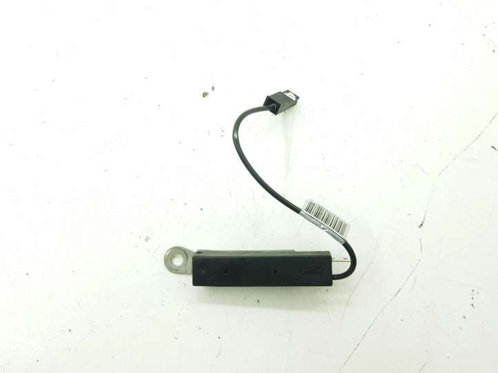 7CP118K891AA Ford Focus Antenos stiprintuvas