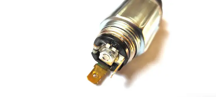 Mitsubishi Outlander (2007 - 2012)   12V гнездо прикуревателя (перед)