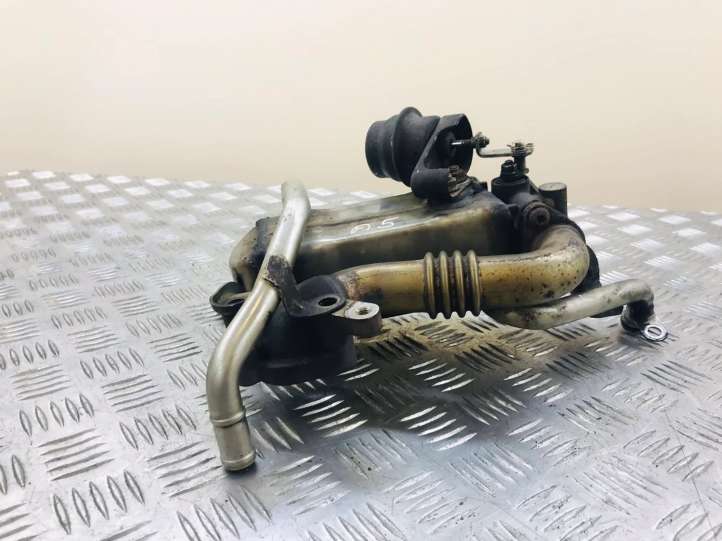 Opel Astra (2009 - 2012)  A01310004 Охладитель EGR