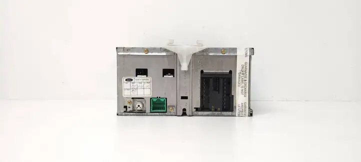 Ford Focus (1998 - 2004)  96AP18K876CC Радио/ проигрыватель CD/DVD / навигация