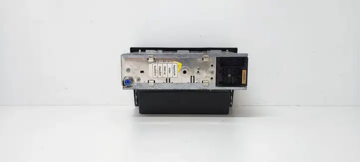 Opel Agila A (2000 - 2007) 7649200624 Магнитола / мультимедийная система — фото 2