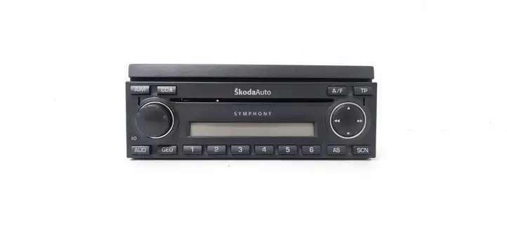 Skoda Fabia Mk1 (6Y) (1999 - 2007)  1U0035156E Радио/ проигрыватель CD/DVD / навигация