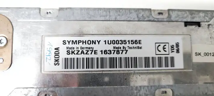 Skoda Fabia Mk1 (6Y) (1999 - 2007)  1U0035156E Радио/ проигрыватель CD/DVD / навигация
