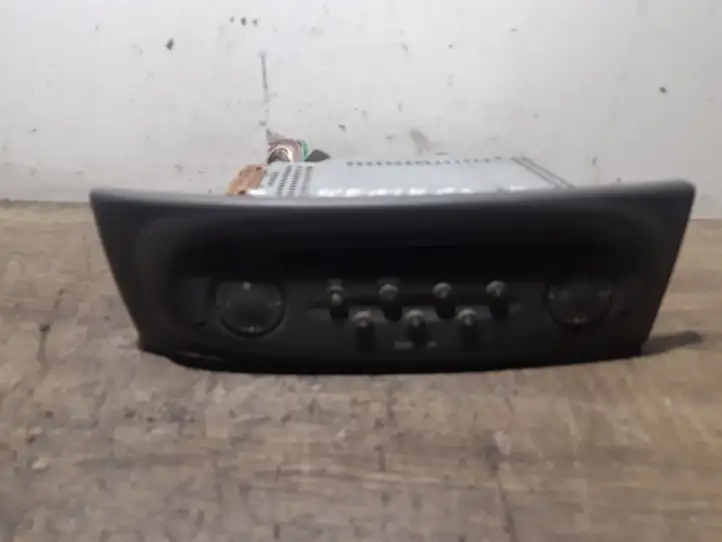 Renault Scenic I (1996 - 2003) 7700434425 Магнитола / мультимедийная система — фото 1