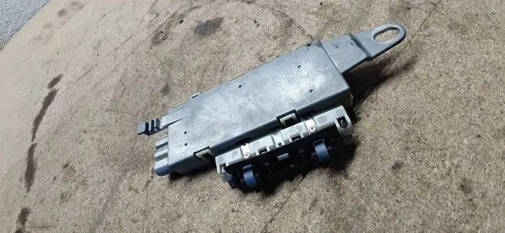 Mercedes-Benz E W211 (2002 - 2009)  A2118203089 Усилитель антенны