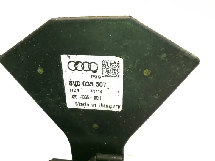 Audi A6 Allroad C7 (2014 - 2018) 8V0035507 Усилитель антенны — фото 2
