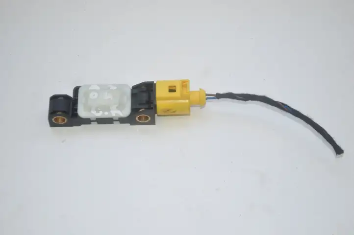 Audi A3/S3 8P (2003 - 2005) 4B0959643E Датчик удара SRS — фото 1