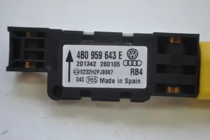 Audi A3/S3 8P (2003 - 2005) 4B0959643E Датчик удара SRS — фото 3
