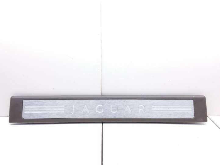 Jaguar XF X250 (2007 - 2015)  8X2313200AF Отделка переднего порога (внутренняя)