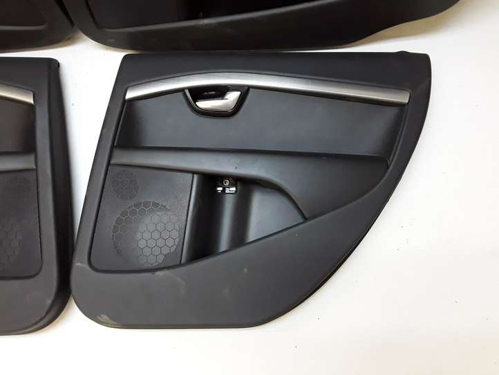 Volvo V70 (2007 - 2013)  39883492 Комплект отделки дверей