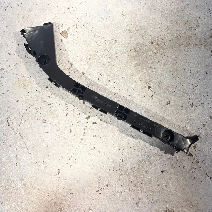 Toyota Prius (XW20) (2003 - 2009) 52575470 Кронштейн заднего бампера — фото 1