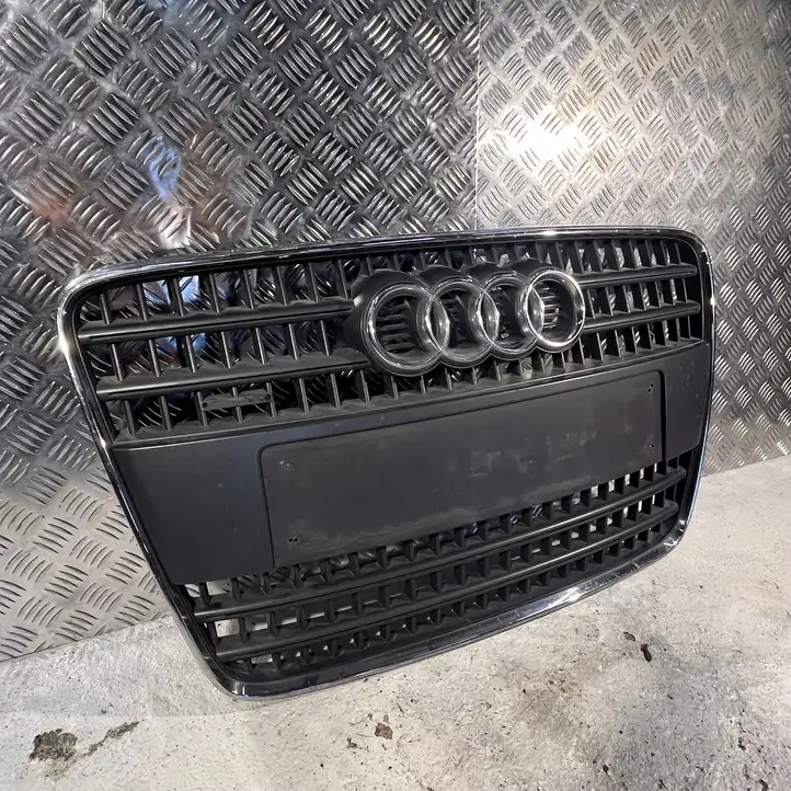 Audi Q7 4L (2005 - 2009) 4L0853651 Передняя решетка — фото 1