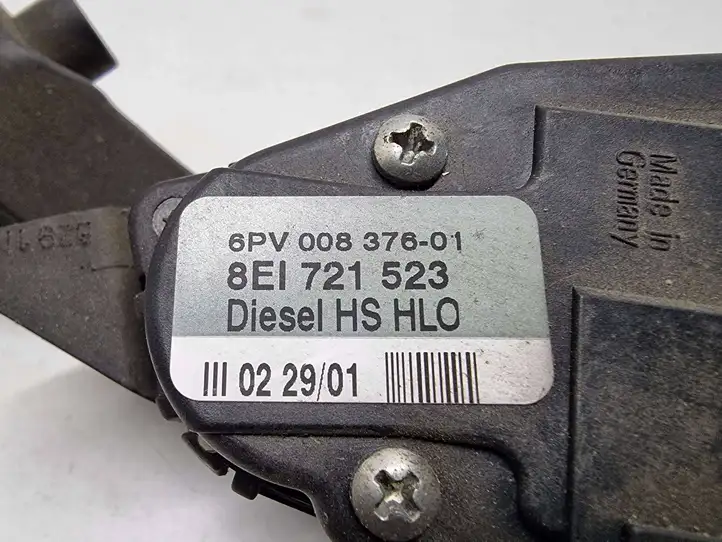 Audi A4 S4 B6 8E 8H (2000 - 2006) 8E1721523 Педаль акселератора — фото 3