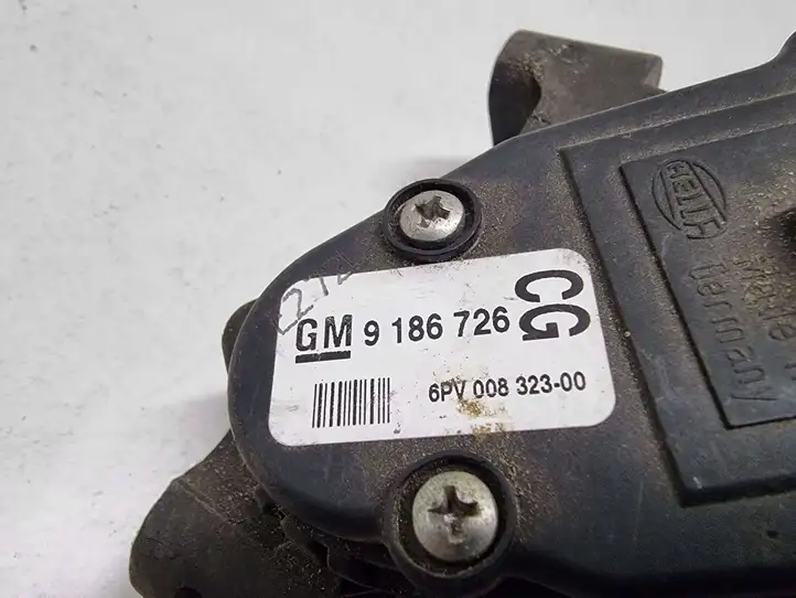 Opel Vectra C (2002 - 2005) 9186726 Педаль акселератора — фото 3
