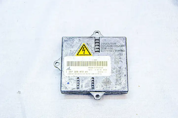 Mercedes-Benz C W203 (2000 - 2007) 1307329072 Блок розжига ксенона — фото 2