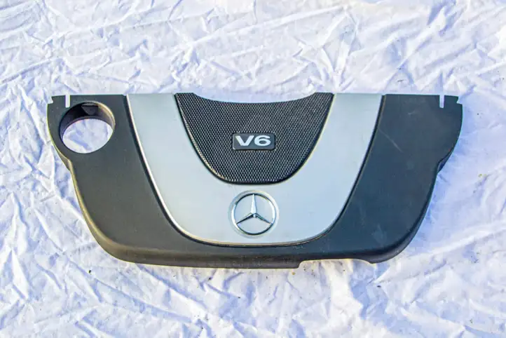 Mercedes-Benz CLK A209,C209 (2002 - 2009) A2720100067 Крышка двигателя декоративная — фото 2