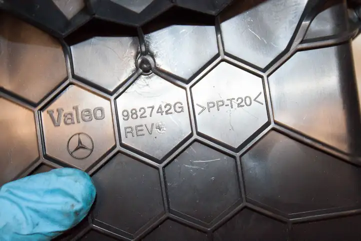 Mercedes-Benz R W251 (2005 - 2013) 982743X Воздуховоды системы отопления/климатики — фото 2
