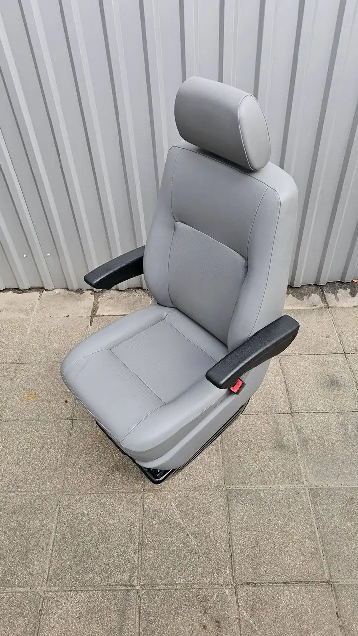 Volkswagen Transporter - Caravelle T5 (2009 - 2015) Переднее сиденье пассажира — фото 16
