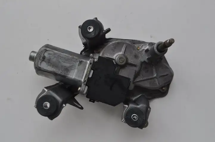 Toyota Avensis T250 (2006 - 2009) 8513005090 Двигатель стеклоочистителя заднего стекла — фото 1