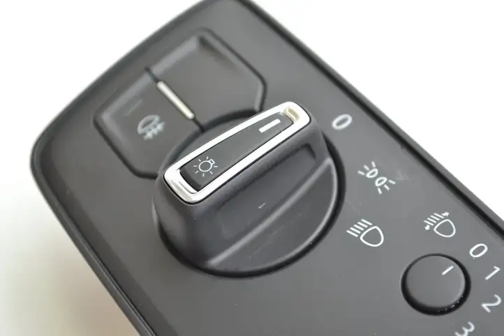 Volkswagen PASSAT B8 (2015 - ) 3G0941633C Включатель фонарей — фото 3