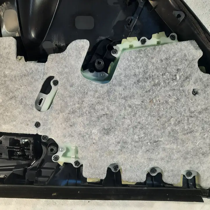 Toyota RAV 4 (XA40) (2012 - 2018) 67613X1B12 Обшивка задней двери — фото 14